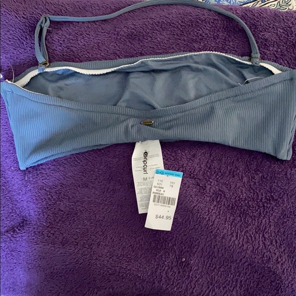 Ripcurl baithing suit top - Picture 2 of 2